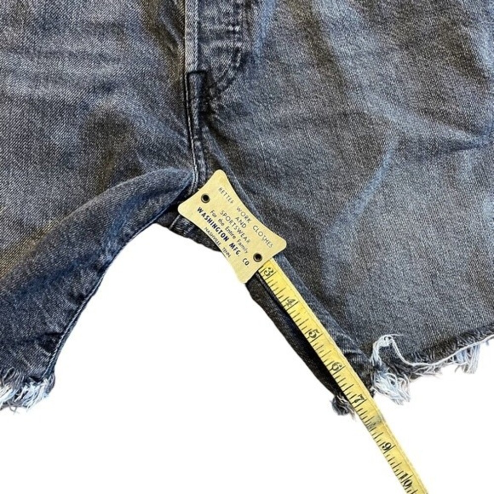 Levi's 501 Black Distressed Raw Hem Denim High Rise Jean Shorts Size 34 - Picture 10 of 10